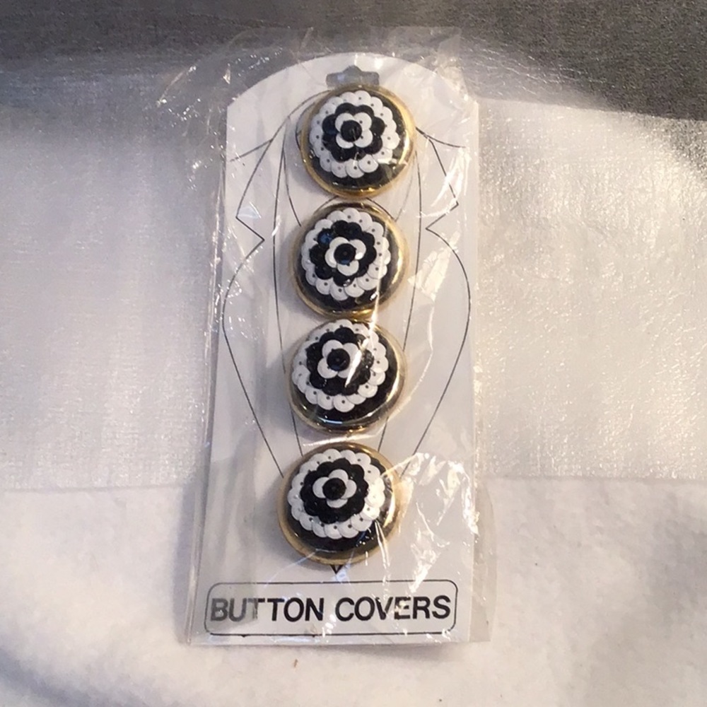 Black white sequined button covers